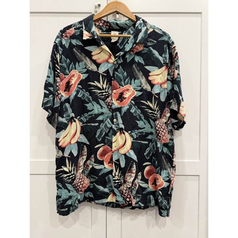 H&M Hawaiian Shirt Mens XL Black Floral Short Sleeve‎ Fruit Tropical Vacation